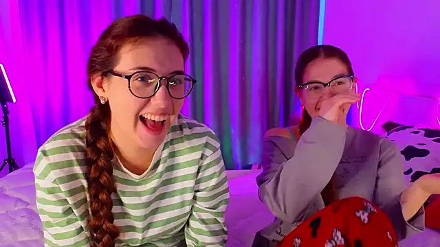 MargaretMorris élő XXX-chatje