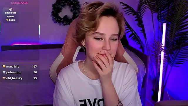 Ellie_Heavenly: απευθείας συνομιλία ΧΧΧ