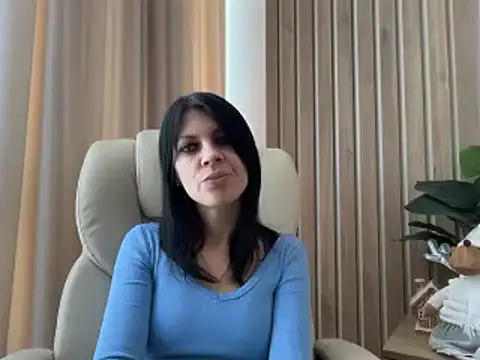 InjaAtHome élő XXX-chatje