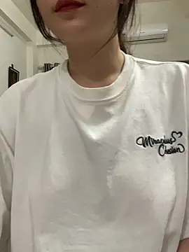 Linda288 élő XXX-chatje