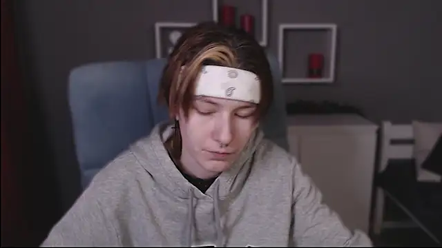 guitarandangell Chat XXX in diretta