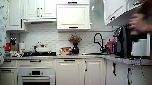 Margo_Kitti: απευθείας συνομιλία ΧΧΧ