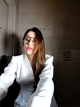 XXX chat uživo modela Iren