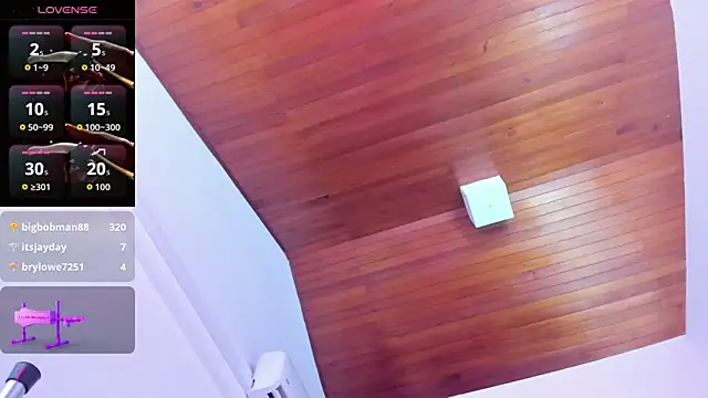 Foxy_Assh_ élő XXX-chatje