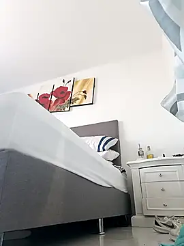 katysquirtdirty élő XXX-chatje