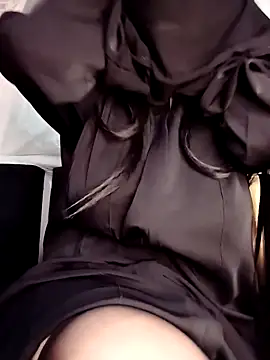 almouhra777: διαδικτυακό σόου στην κάμερα