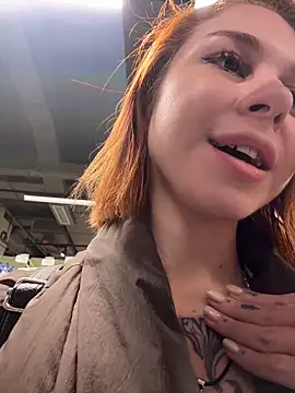 RosieSecret élő XXX-chatje