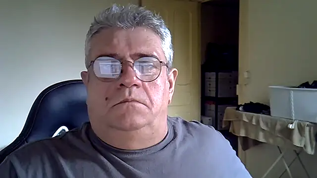 _hippo_: απευθείας συνομιλία ΧΧΧ