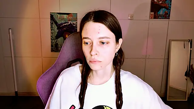 XXX chat uživo modela Yoka_paradoXXX