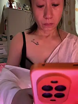 aniani11: онлайн-секс-чат