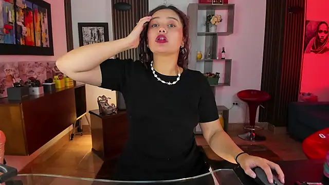 Jessiica_Beltran élő XXX-chatje