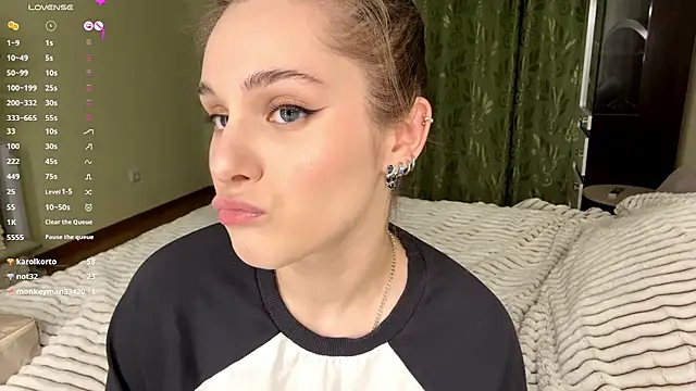 MiaBlanko: онлайн-секс-чат