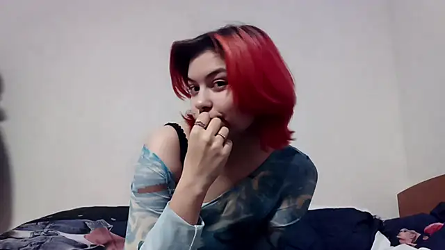 Evakpoplover élő XXX-chatje