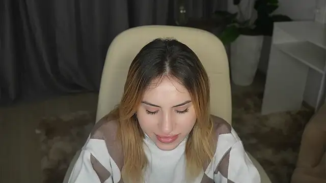 ArianaOchoa élő XXX-chatje