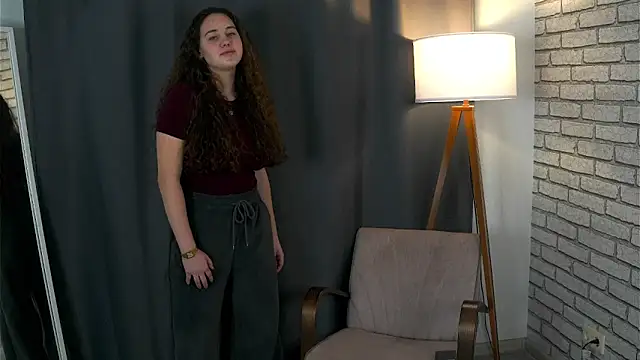 XXX chat uživo modela TonyGhera