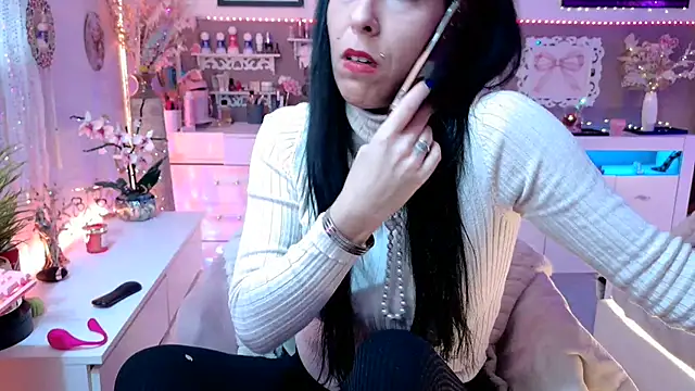 Chatroom XXX en direct de misscectito13