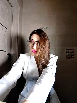 Iren: απευθείας συνομιλία ΧΧΧ