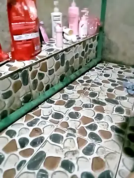 ngan-cute: απευθείας συνομιλία ΧΧΧ