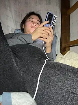 daaqnn élő XXX-chatje