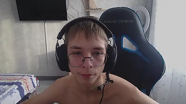 Webkamerová show glasses_cat