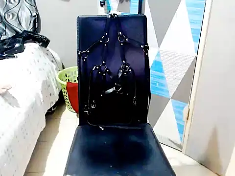 โชว์เว็บแคมของ Savannah_Cock