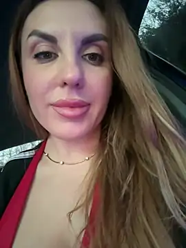 แชท XXX สดของ MilfNextDoor20