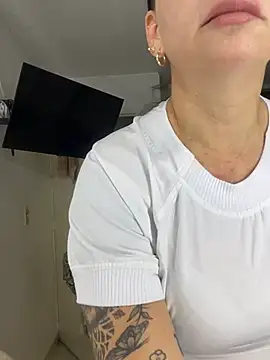 HealingHoney Adlı Modelin Canlı XXX Sohbeti