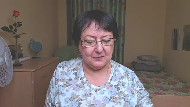 Margo_Moll Adlı Modelin Canlı XXX Sohbeti