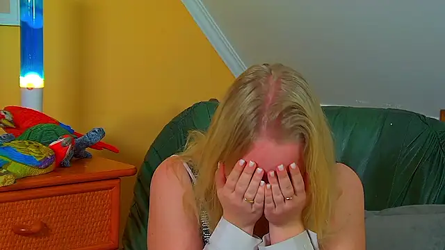 แชท XXX สดของ EmilyEvanse