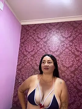 juliana_diaz Adlı Modelin Canlı XXX Sohbeti