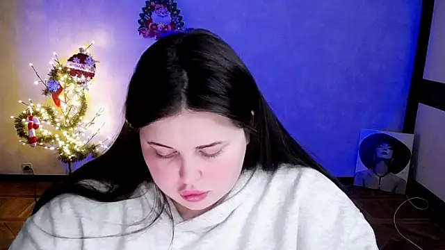 Emily_Mo 即時 XXX 聊天