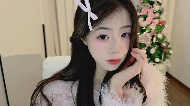 Onecutelittle's Live XXX Chat