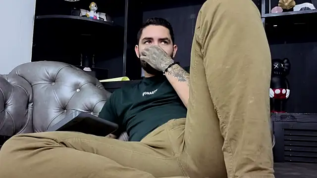 matteosantos 网络视讯表演