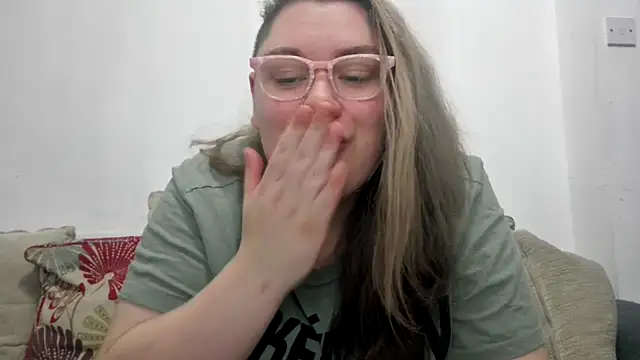 Czat XXX na żywo – Bustycurves