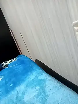 luuiss12's Webcam Show