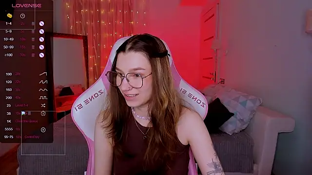 LinaBlossom_: онлайн-секс-чат