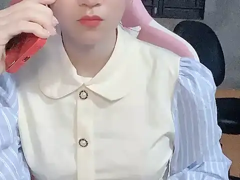 TranOanh999 Show Webcam