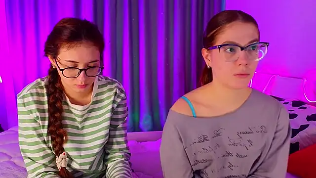 MargaretMorris' Live XXX Chat