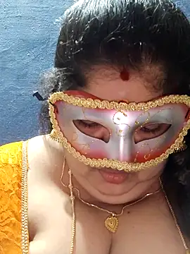 tamilthanushri's Live XXX Chat