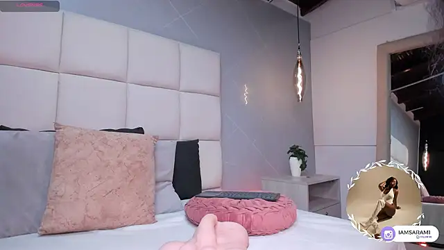 SaraMonroe1 Adlı Modelin Web Kamerası Şovu