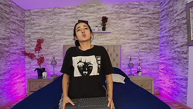 Kaorusweet Adlı Modelin Canlı XXX Sohbeti