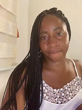 MISSMAYMADMYDAY: онлайн-секс-чат