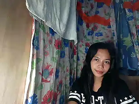 Chatroom XXX en direct de PinaySkinnyGirl