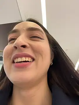 Chatroom XXX en direct de Holly_Play