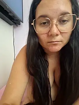 liababylia élő XXX-chatje