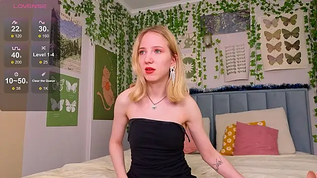 EmmaNovak élő XXX-chatje