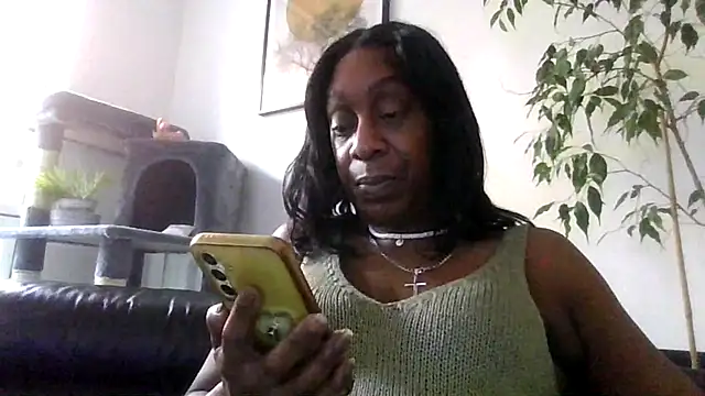 Ebony-SultryX élő XXX-chatje