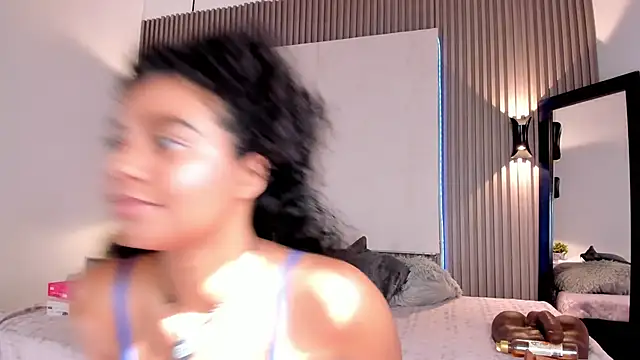 Zafiiraa 现场XXX聊天