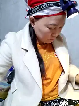 yoowwmr's Live XXX Chat