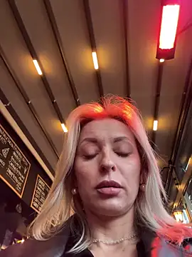 VikaBunny1 Live XXX-chat